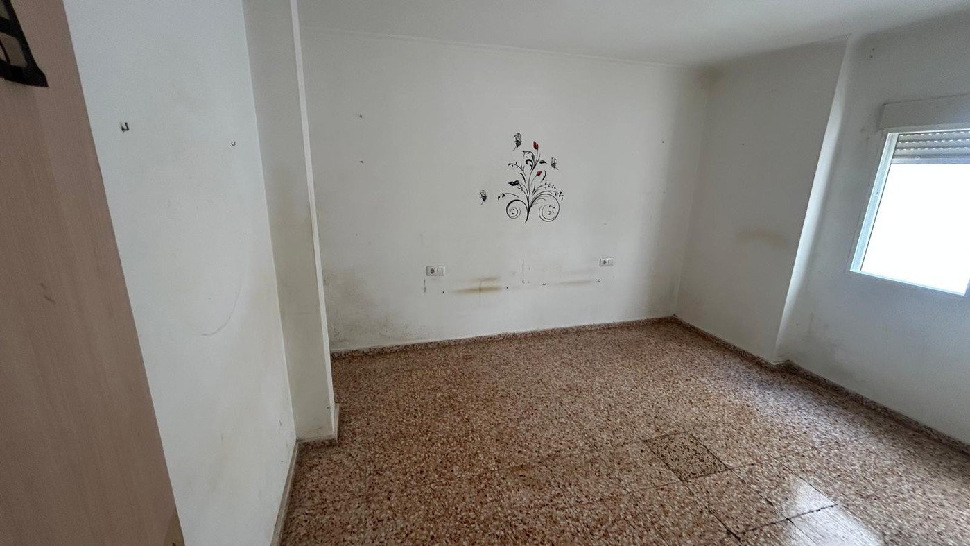 Flat on Calle Sant Carles – Torrent – Valencia — image 4